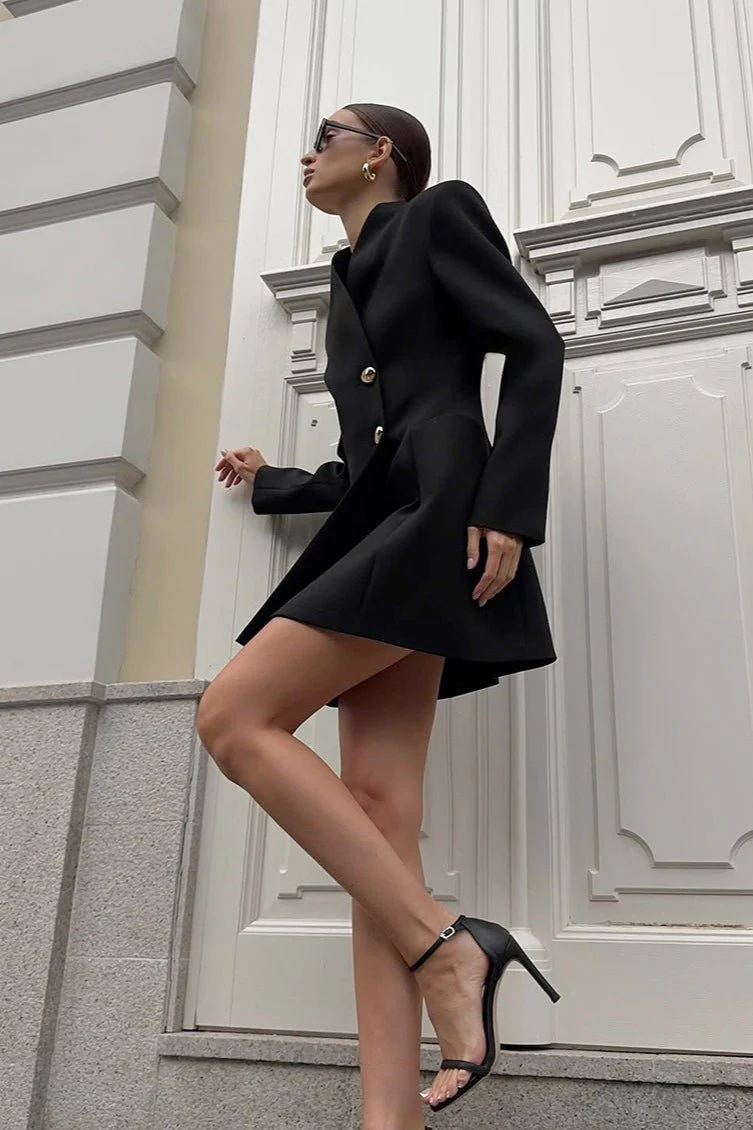 Beatrice Fitted Waist V-Neck Blazer - Image 4