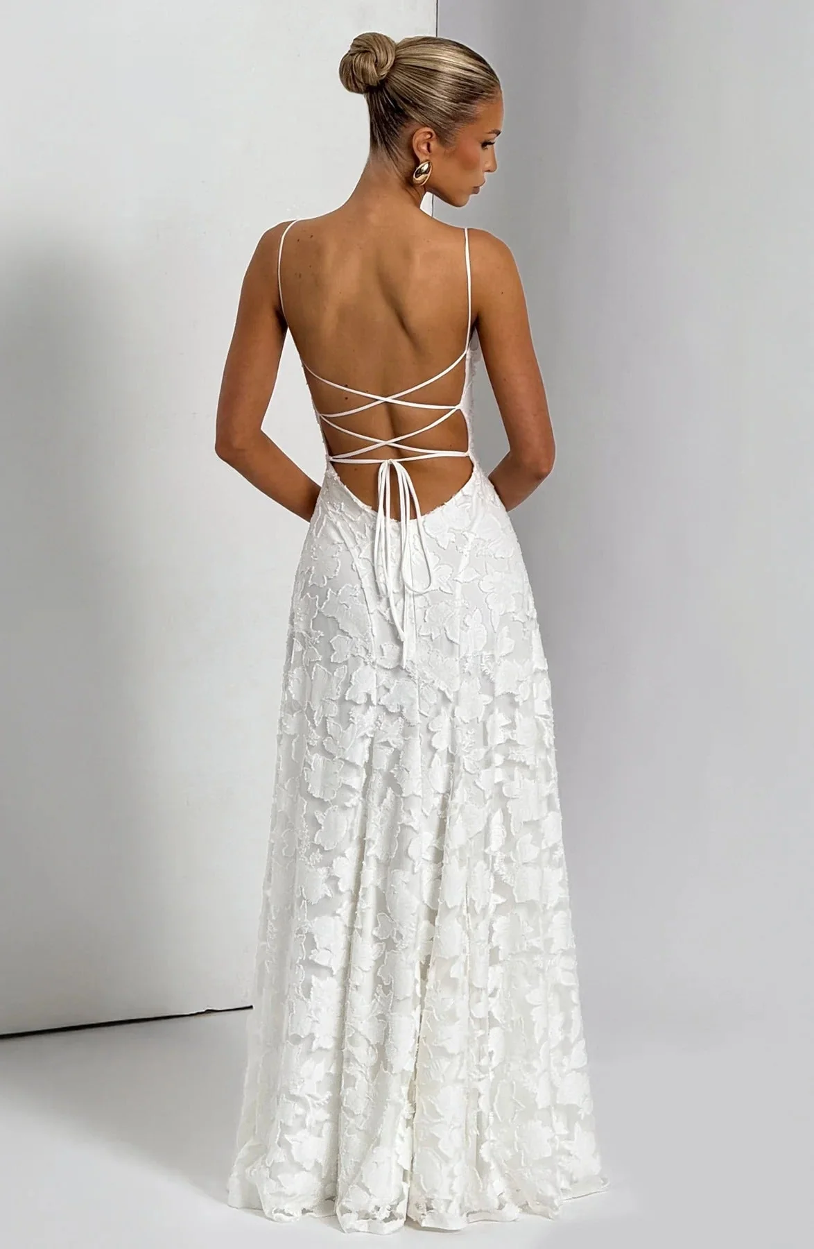 Brielle Sleeveless Floral Maxi Dress - Image 8