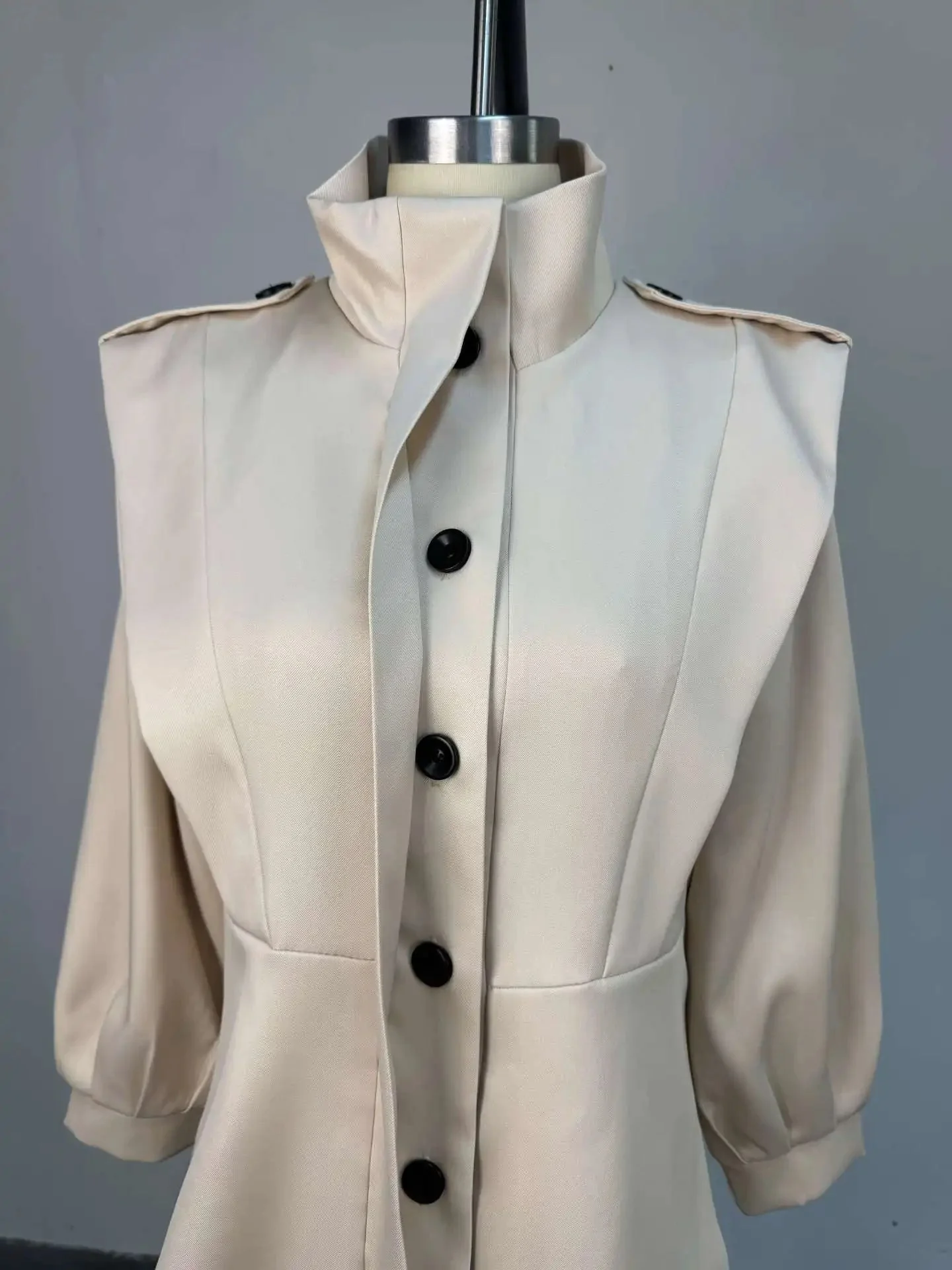 Camille Belted Short Trench Coat - Image 5