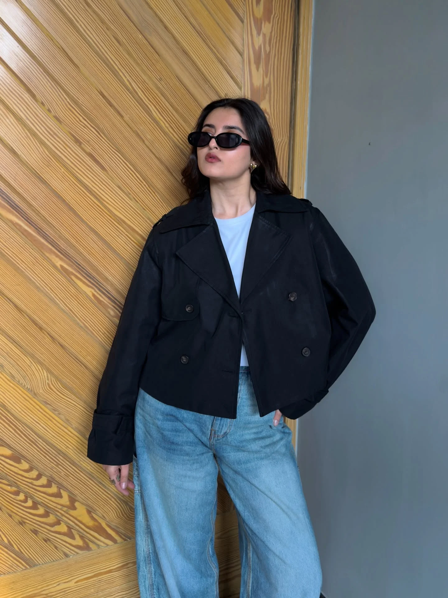 Clarisse Short Trench Coat - Image 11