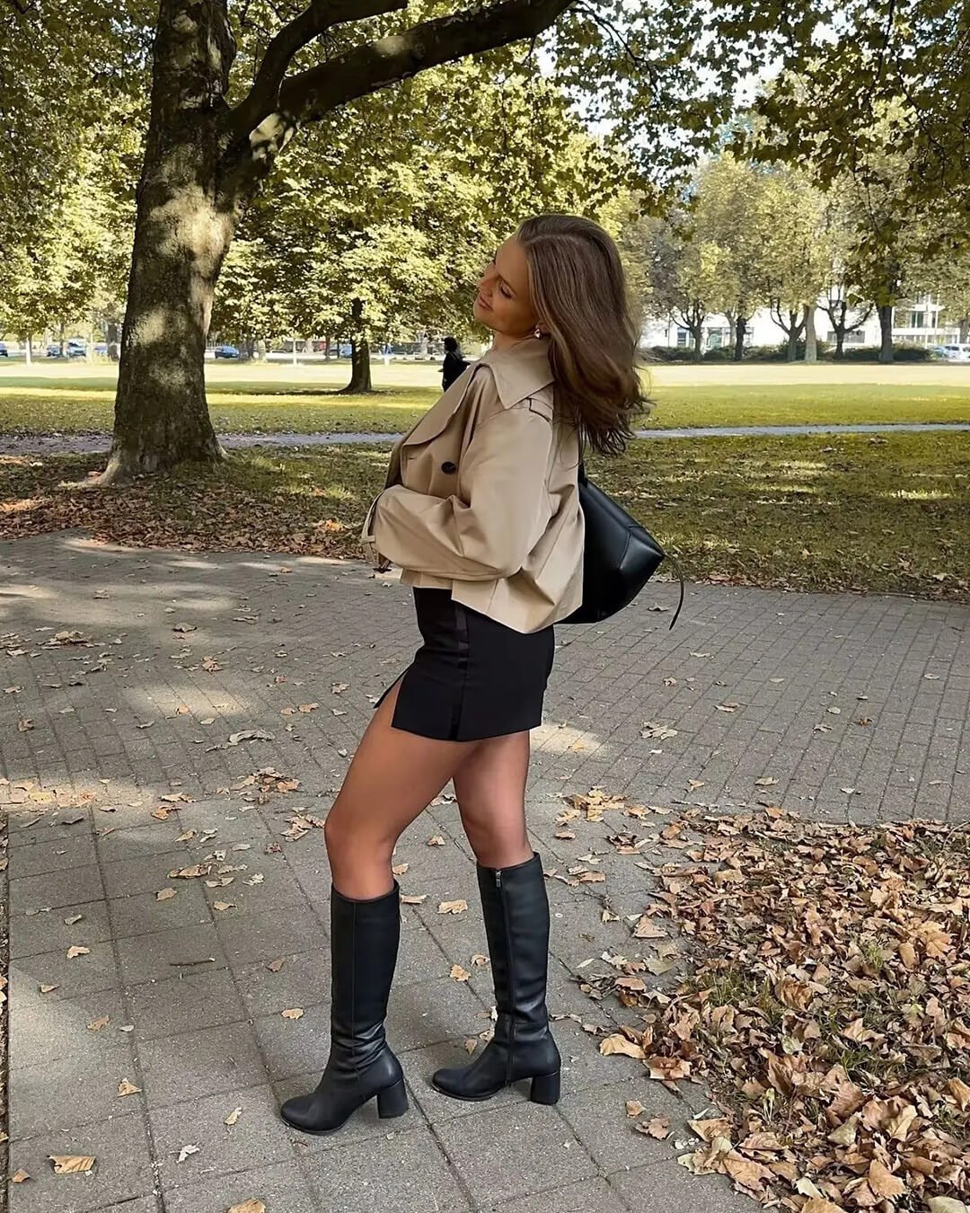 Clarisse Short Trench Coat - Image 6