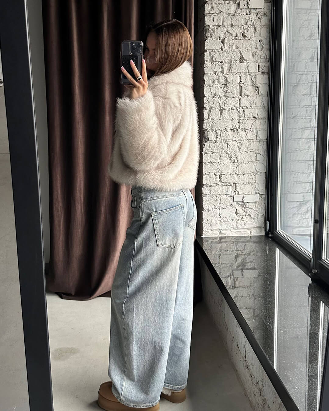 Darcy Cropped Faux fur Jacket - Image 2