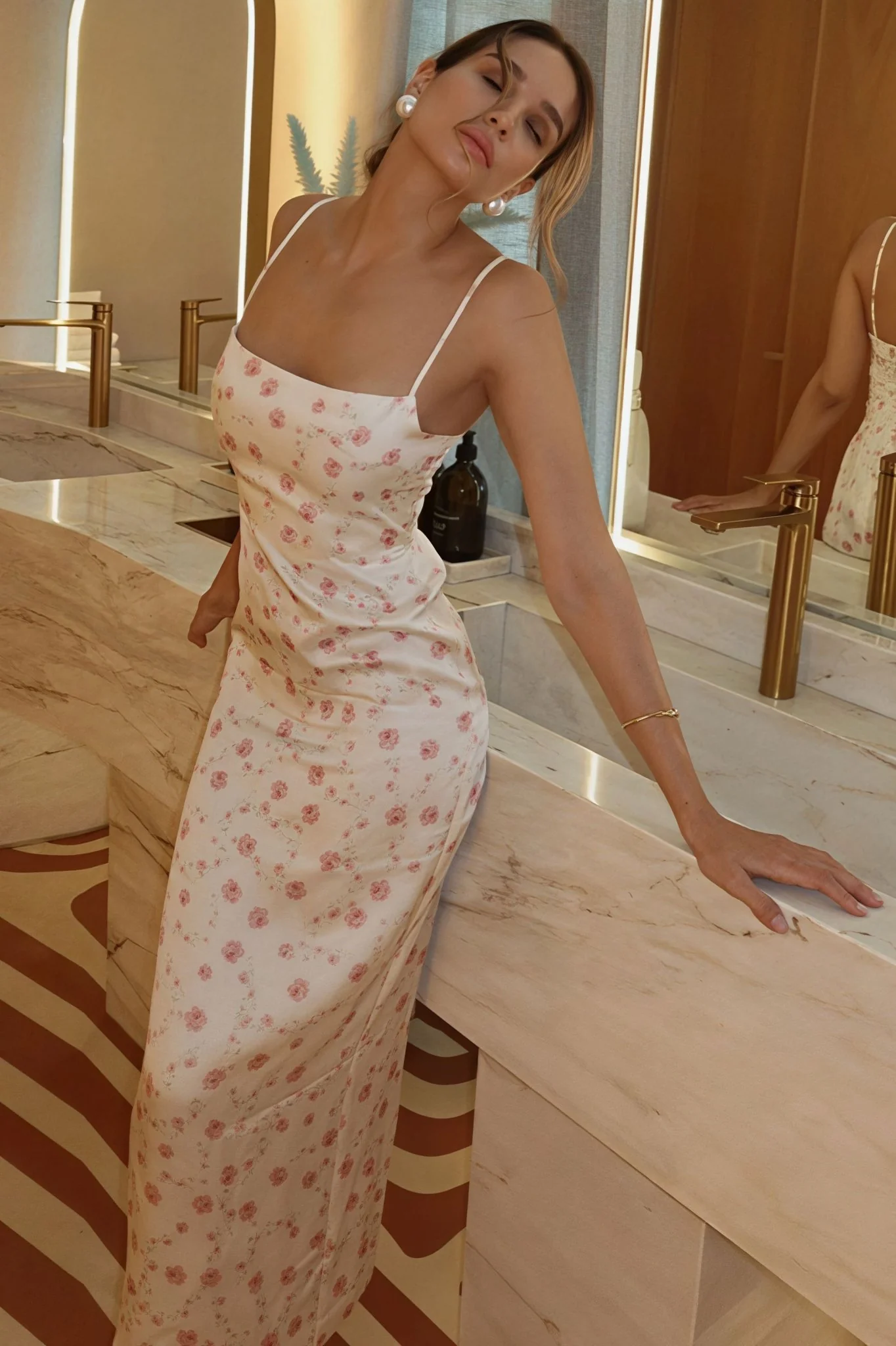 Darlene Floral Bodycon Midi Dress - Image 7