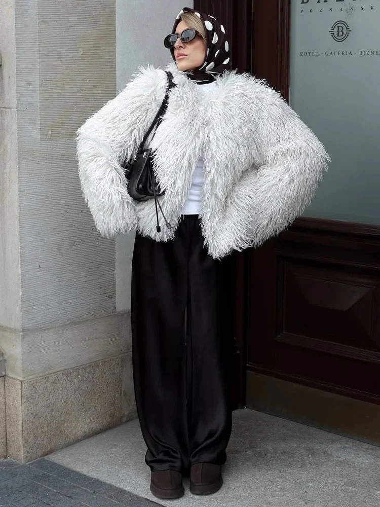 Elsie Fluffy Cropped Faux Fur Coat - Image 13