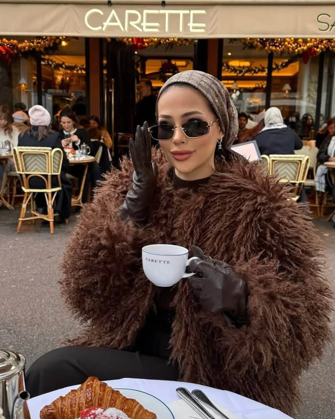 Elsie Fluffy Cropped Faux Fur Coat - Image 2
