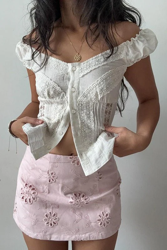 Gelyn Button Front Puff Lace Blouse - Image 3