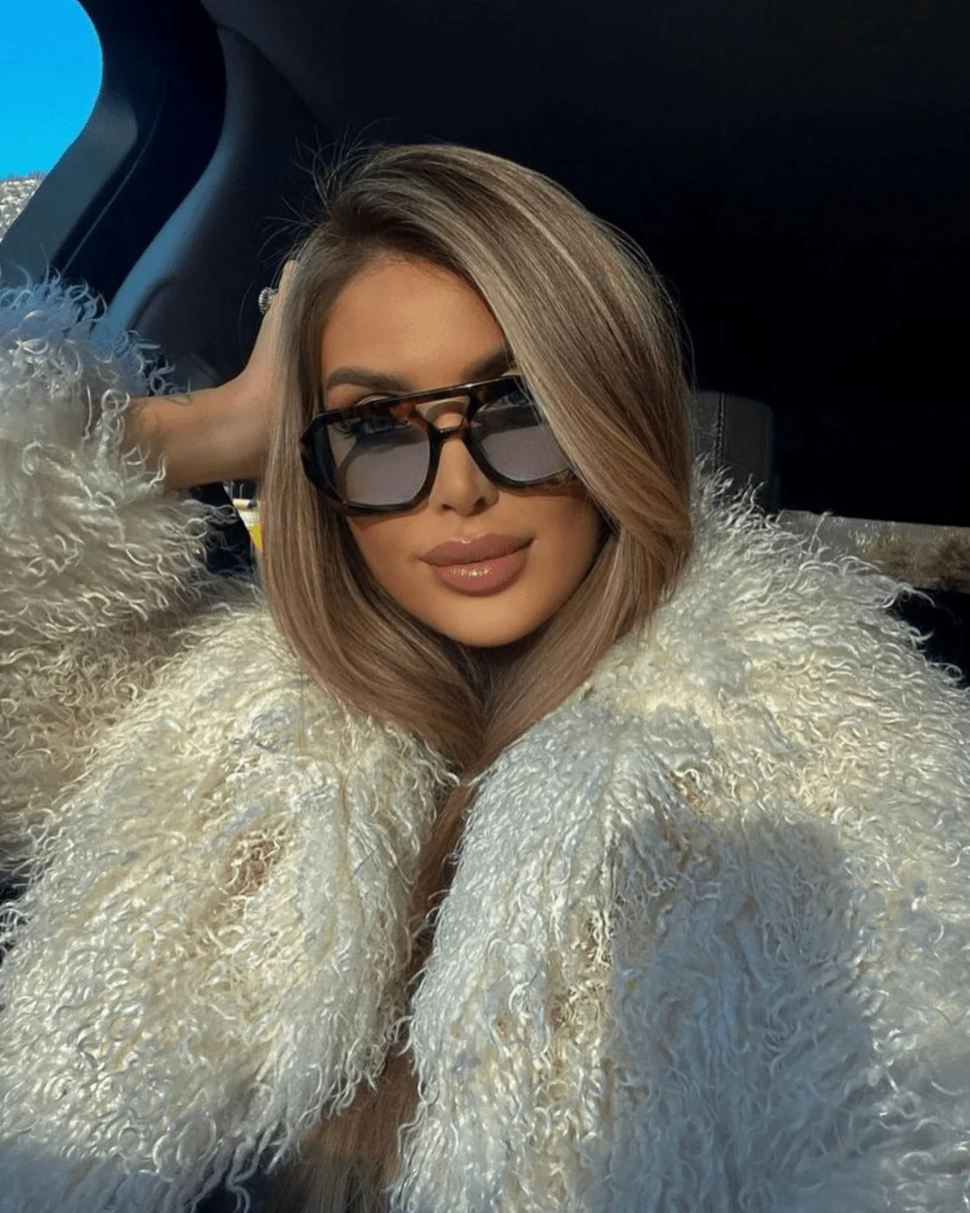 Gerda Faux Fur Short Jacket - Image 2