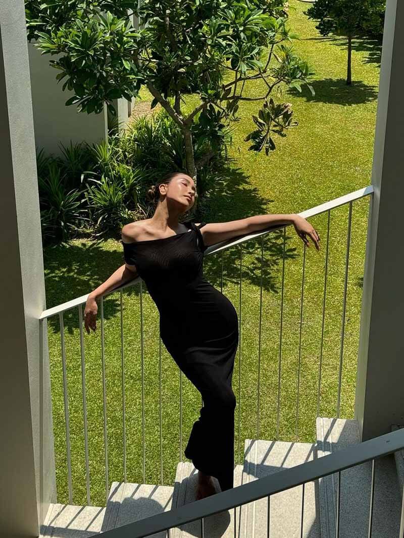 Kylie twisted maxi dress - Image 7