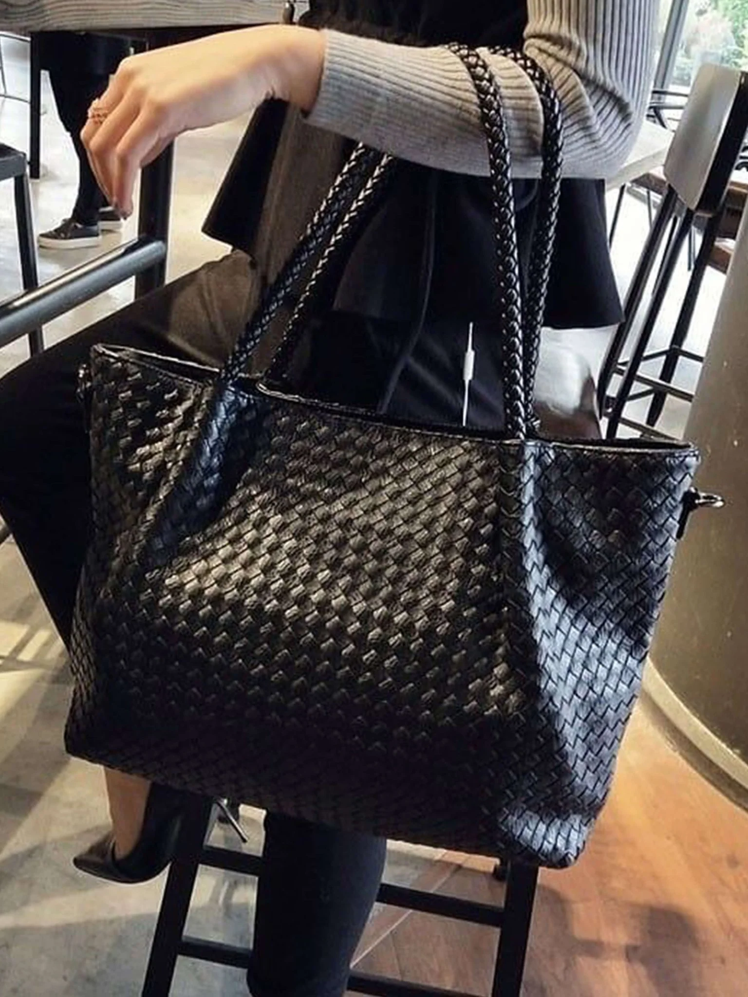 Natalie Woven Bag XL - Image 5