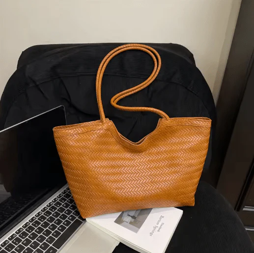 Riona Textured Weave Handbag - Image 5