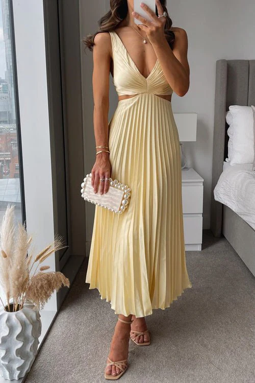 Rona V-Neck Cutout Sleeveless Maxi Dress - Image 2